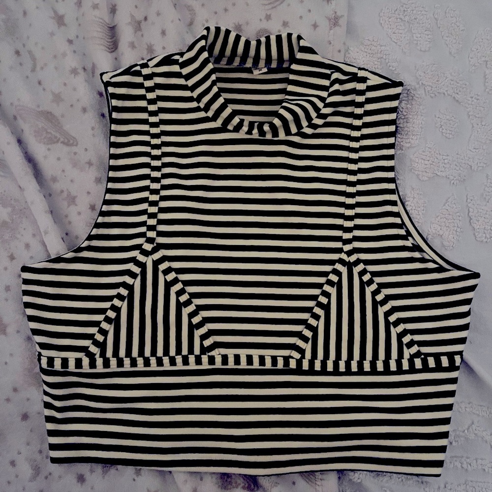 Black and white striped Fashion Brand Company bikini crop top!